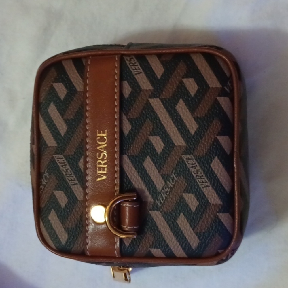 Versace Monogram Greca Coated Canvas Hobo bag w/Greca Printed Compact Zip Wallet - Picture 14 of 16